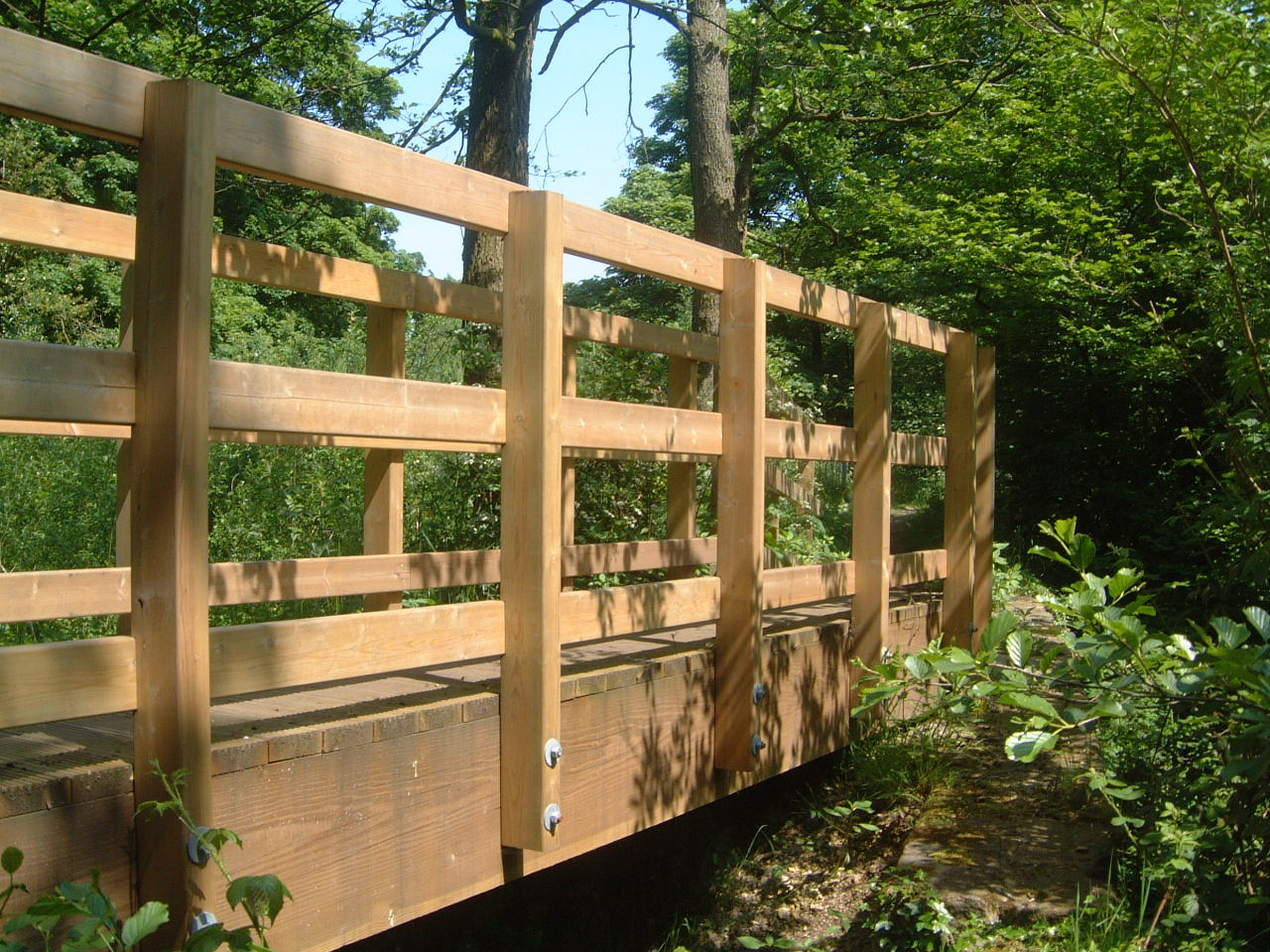 How to Build Wooden Footbridge Kits PDF Plans